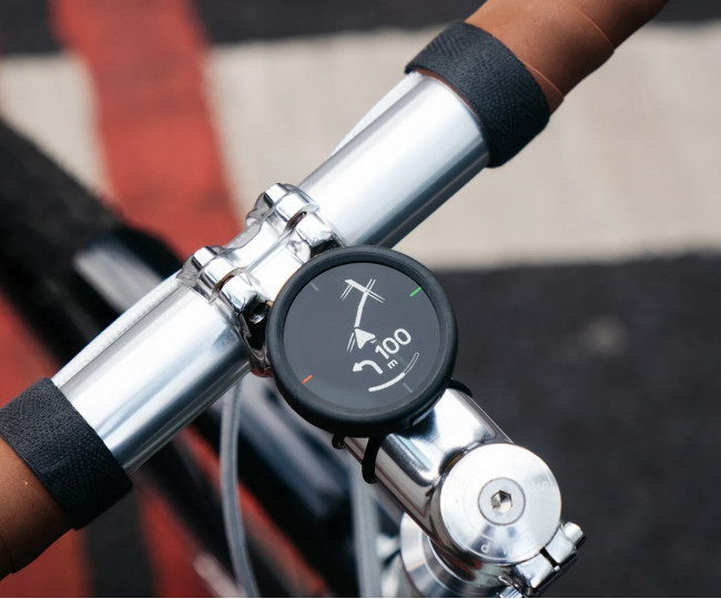 Розумний велонавігатор Beeline Velo 2 з інформативним дисплеєм